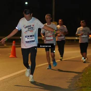 Runner Photo 7684929