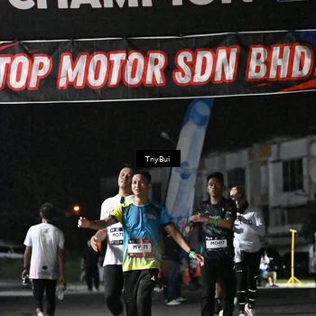 Runner Photo 7684933