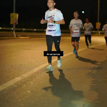Runner Photo 7684944