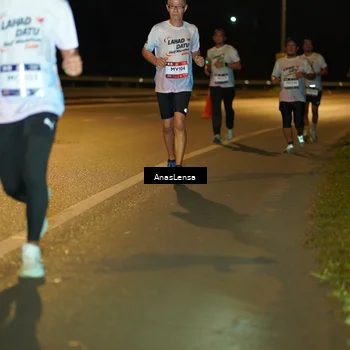 Runner Photo 7684952