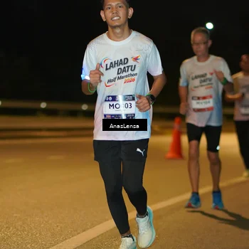Runner Photo 7684961