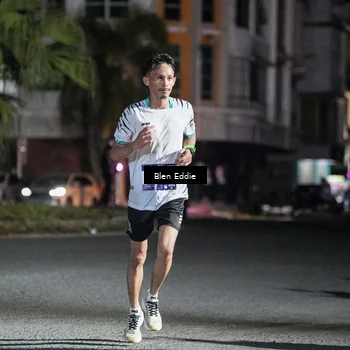 Runner Photo 7684969