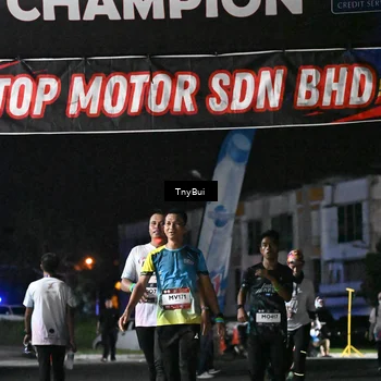 Runner Photo 7684971
