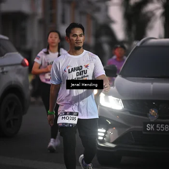 Runner Photo 7685000
