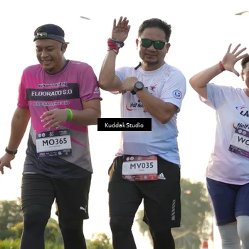Runner Photo 7685010