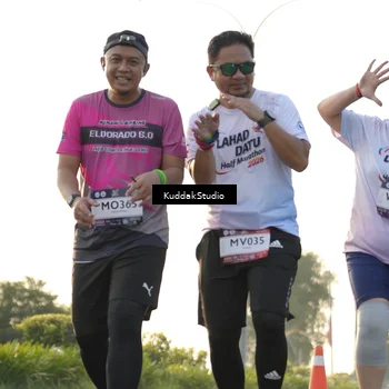 Runner Photo 7685014