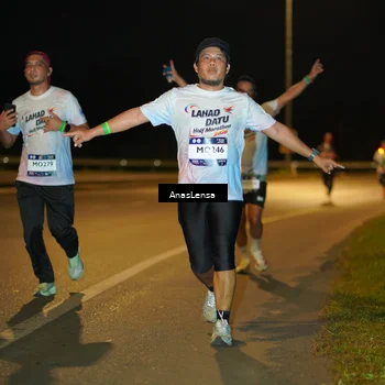 Runner Photo 7685054