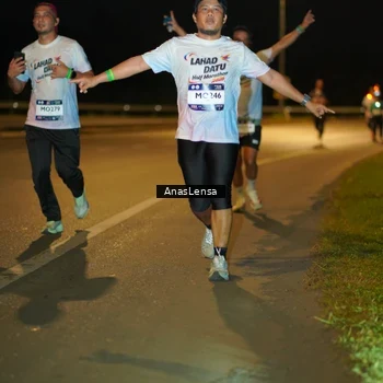 Runner Photo 7685055