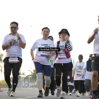 Runner Photo 7685056