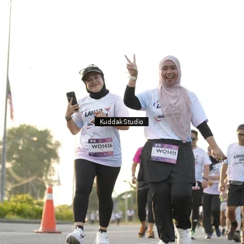 Runner Photo 7685073