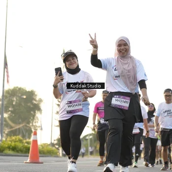 Runner Photo 7685077