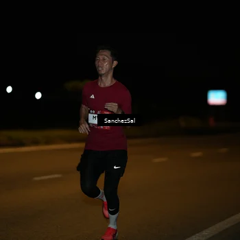 Runner Photo 7685095