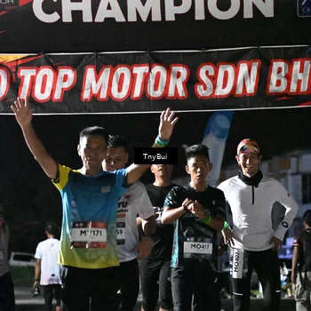 Runner Photo 7685096