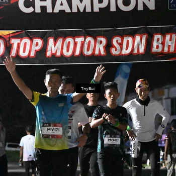 Runner Photo 7685097