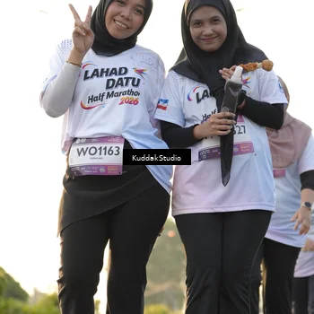 Runner Photo 7685102