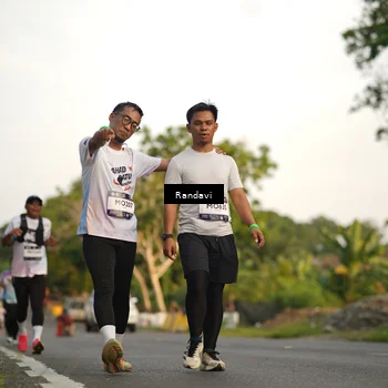 Runner Photo 7685121