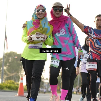 Runner Photo 7685125