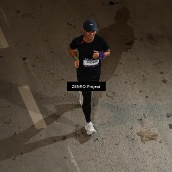 Runner Photo 7685132