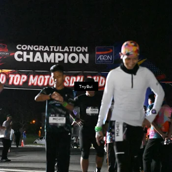 Runner Photo 7685134