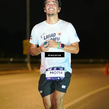 Runner Photo 7685153
