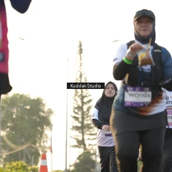 Runner Photo 7685170