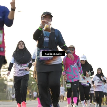 Runner Photo 7685173