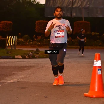 Runner Photo 7685178