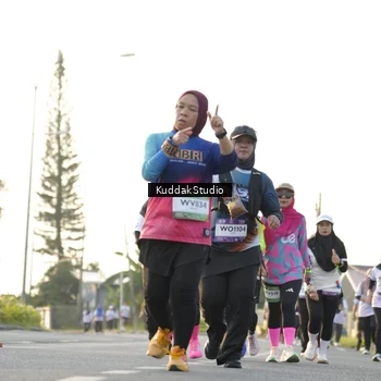 Runner Photo 7685185