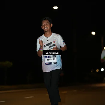 Runner Photo 7685194