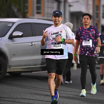 Runner Photo 7685236