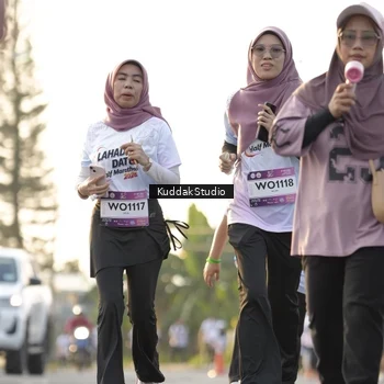 Runner Photo 7685242