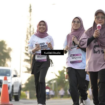 Runner Photo 7685243