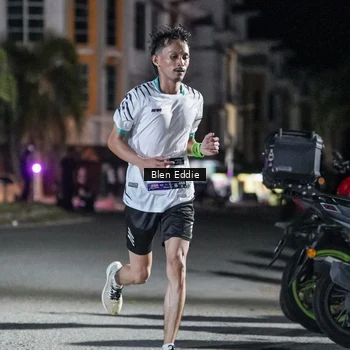 Runner Photo 7685244