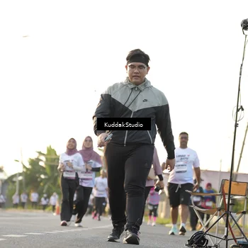 Runner Photo 7685248