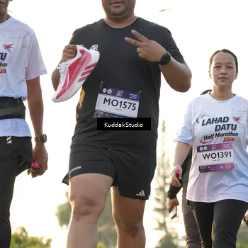 Runner Photo 7685282