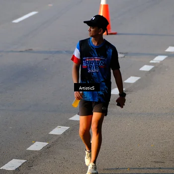Runner Photo 7685289