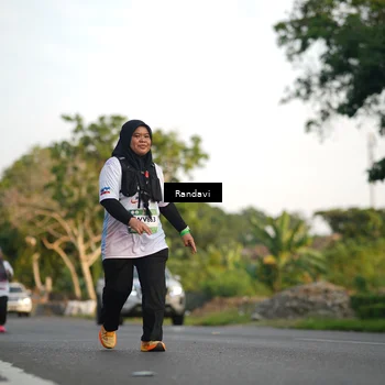 Runner Photo 7685304