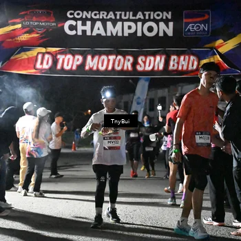 Runner Photo 7685306