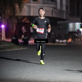 Runner Photo 7685318