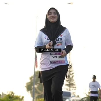 Runner Photo 7685331