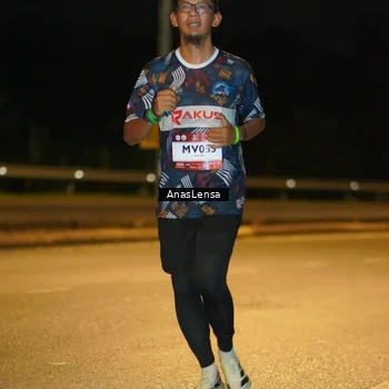 Runner Photo 7685343