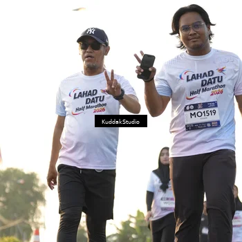 Runner Photo 7685344