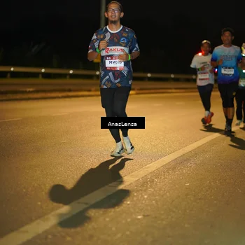 Runner Photo 7685350