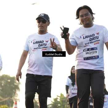 Runner Photo 7685352