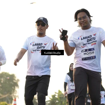 Runner Photo 7685355
