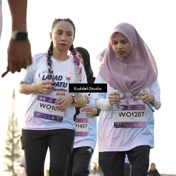 Runner Photo 7685387