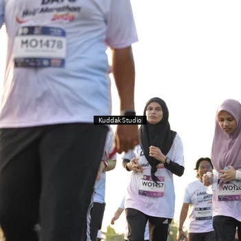 Runner Photo 7685390