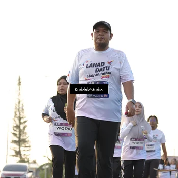 Runner Photo 7685395