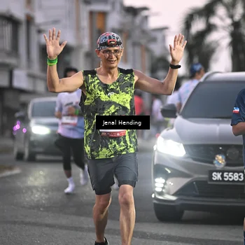 Runner Photo 7685403