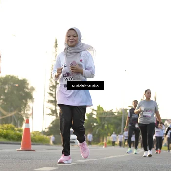 Runner Photo 7685425
